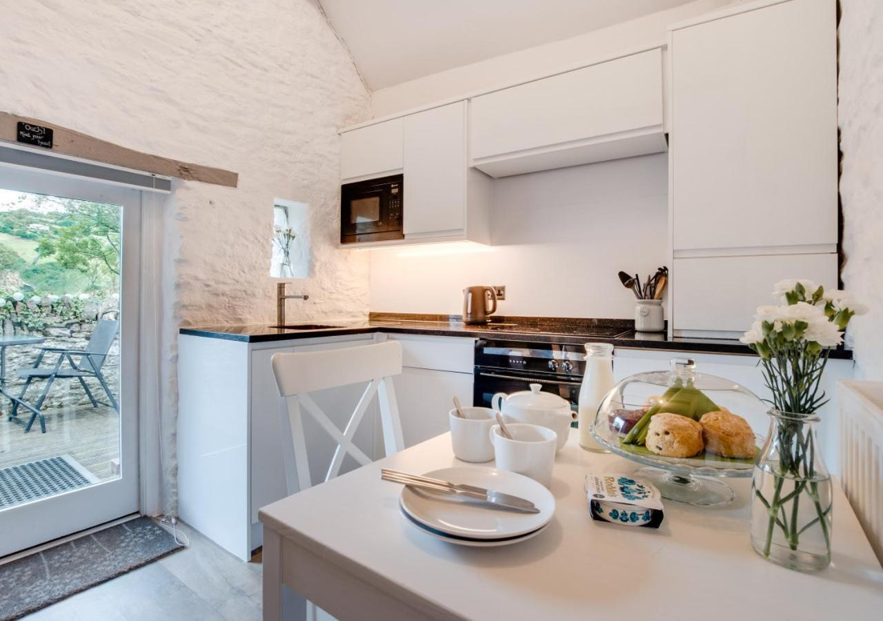 Love Cottage Combe Martin Eksteriør bilde